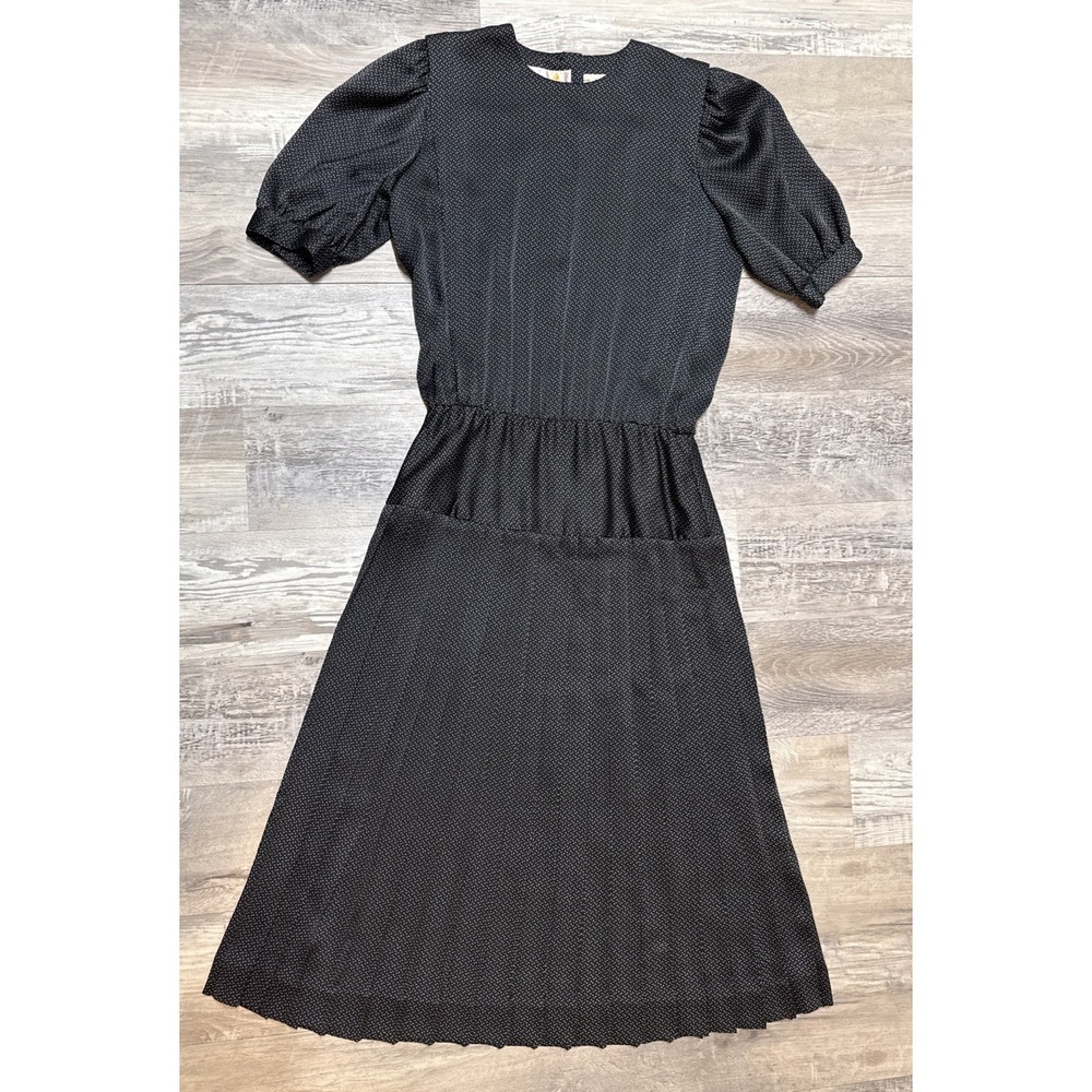 Vtg Short Sleeve Midi Dress Sz 4 Black Polka Dot Pleated Skirt Button Up Back